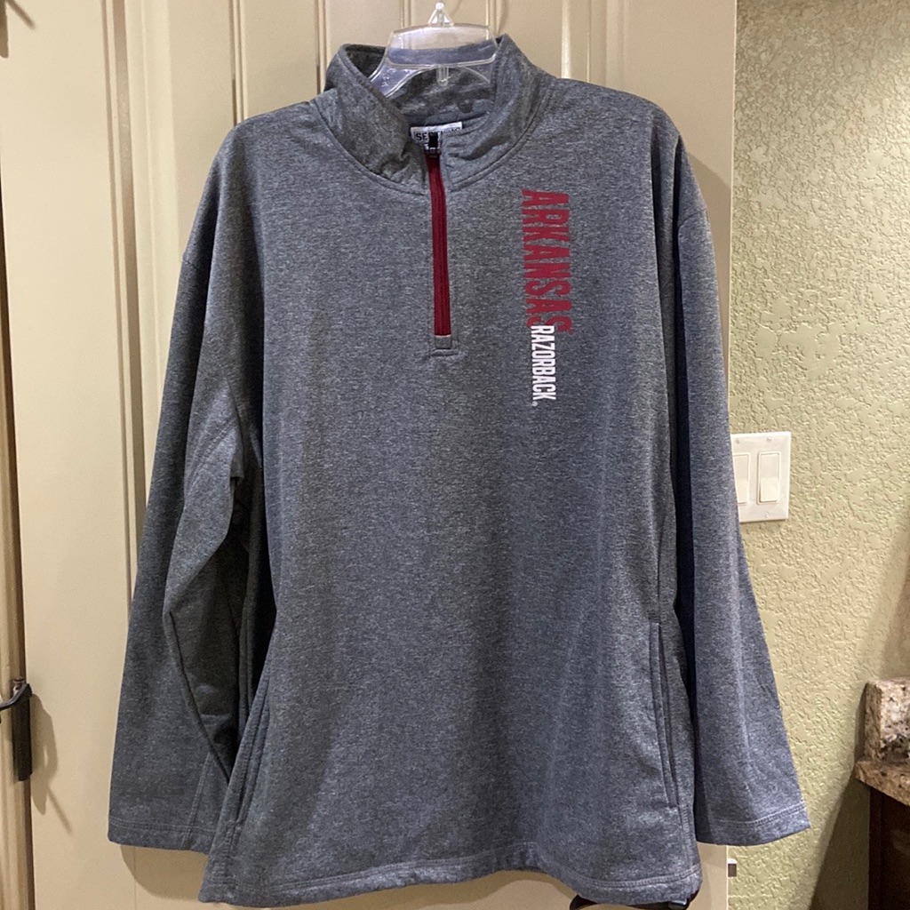 Pullover HalfZip Shirt By Section 101 Brand Euc